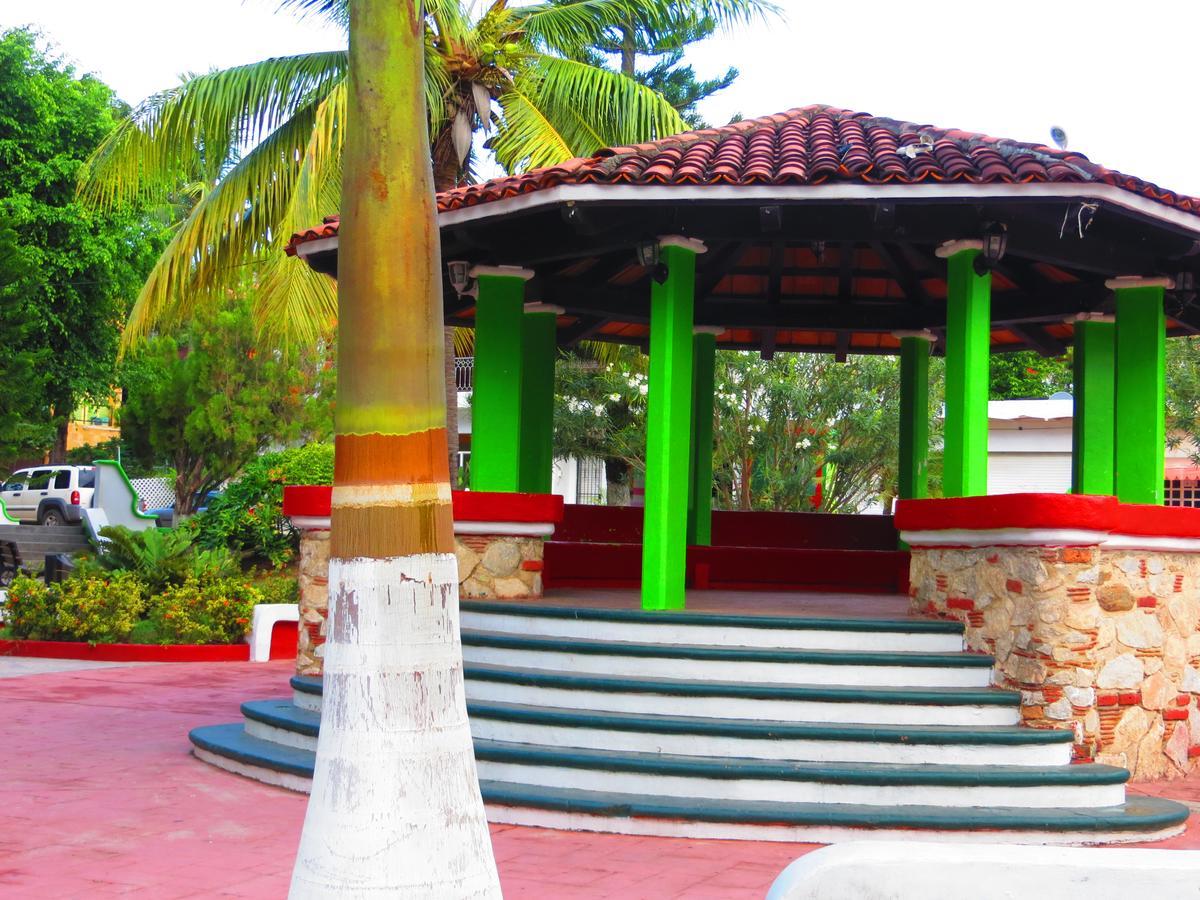 La Cruz Inn La Cruz de Huanacaxtle Buitenkant foto